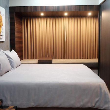 Lavenderbnb Room 2 At Uttara The Icon Apartment 요그야카르타 외부 사진